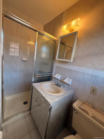208 Doris Avenue, Franklin Square, NY 11010
