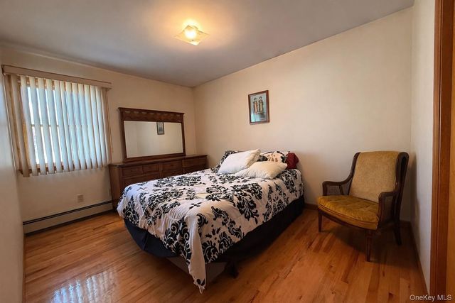 208 Doris Avenue, Franklin Square, NY 11010