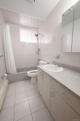 208 Doris Avenue, Franklin Square, NY 11010
