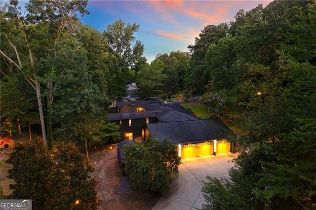 134 Cedar Drive, Woodstock, GA 30189