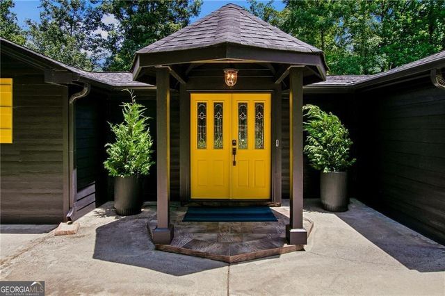 134 Cedar Drive, Woodstock, GA 30189