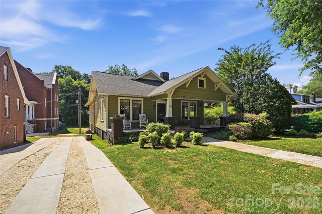 209 Grandin Road, Charlotte, NC 28208