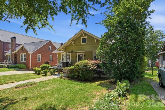 209 Grandin Road, Charlotte, NC 28208