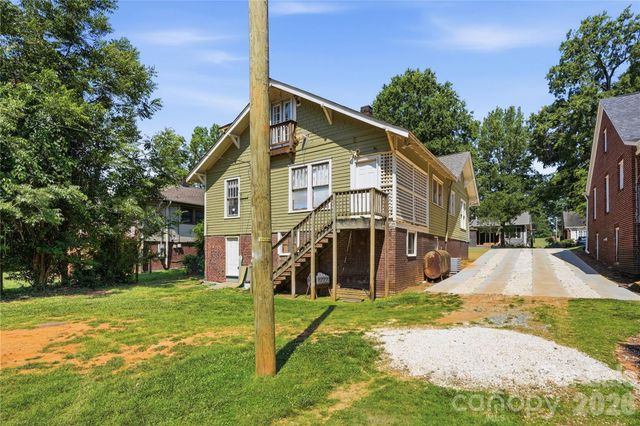 209 Grandin Road, Charlotte, NC 28208