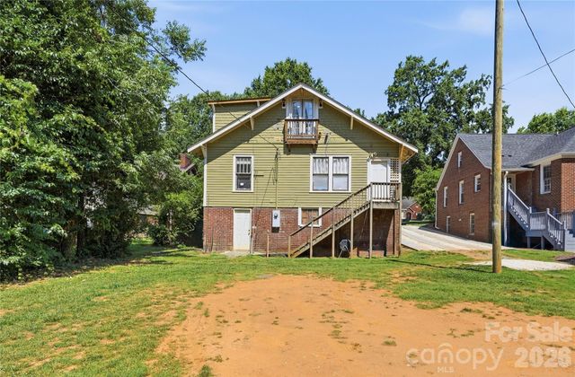 209 Grandin Road, Charlotte, NC 28208