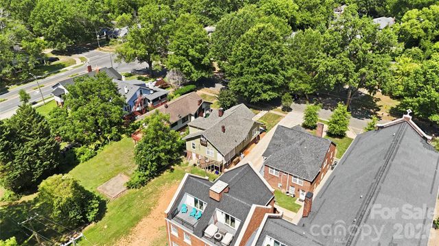 209 Grandin Road, Charlotte, NC 28208