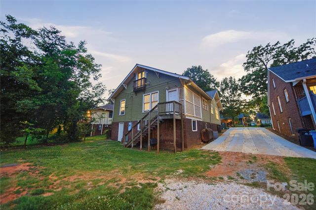 209 Grandin Road, Charlotte, NC 28208