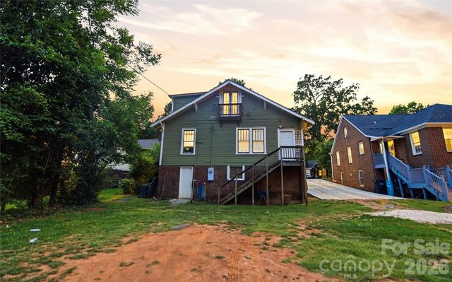 209 Grandin Road, Charlotte, NC 28208