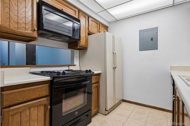 14214 E 1st Drive A01, Aurora, CO 80011