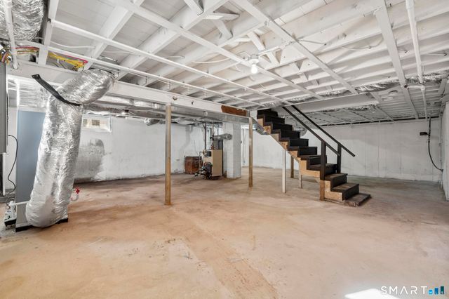 405 Wilcoxson Avenue, Stratford, CT 06614