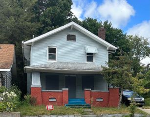 625 E Dubail Avenue, South Bend, IN 46613