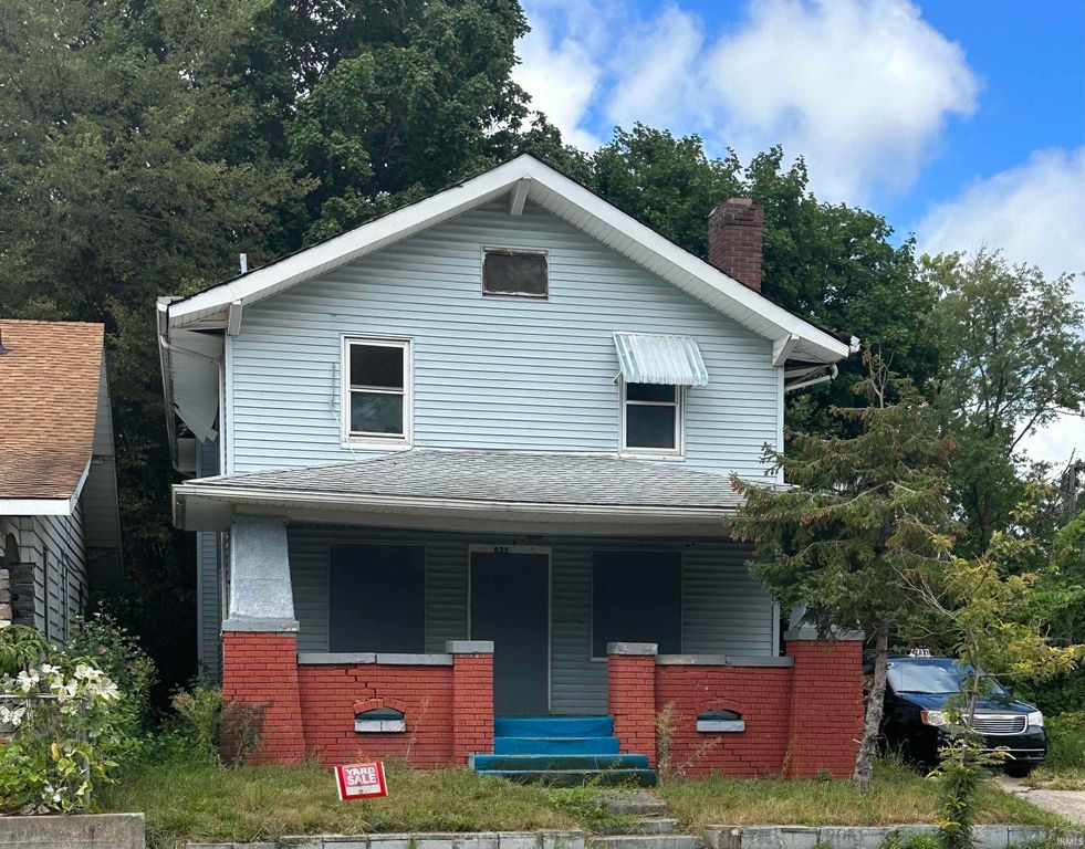 625 E Dubail Avenue, South Bend, IN 46613
