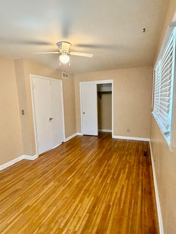 1805 N Woodrow Ct, Wichita, KS 67203