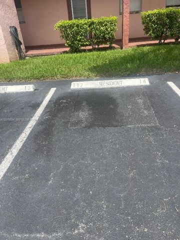 9400 Sunrise Lakes Boulevard 105, Sunrise, FL 33322