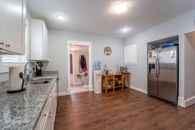 1040 W State Street, Springfield, MO 65806