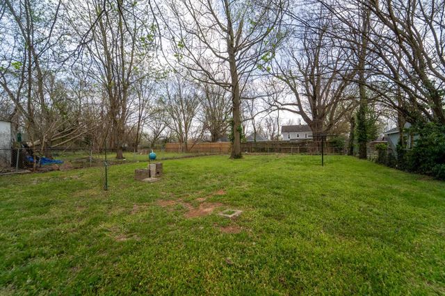 1040 W State Street, Springfield, MO 65806