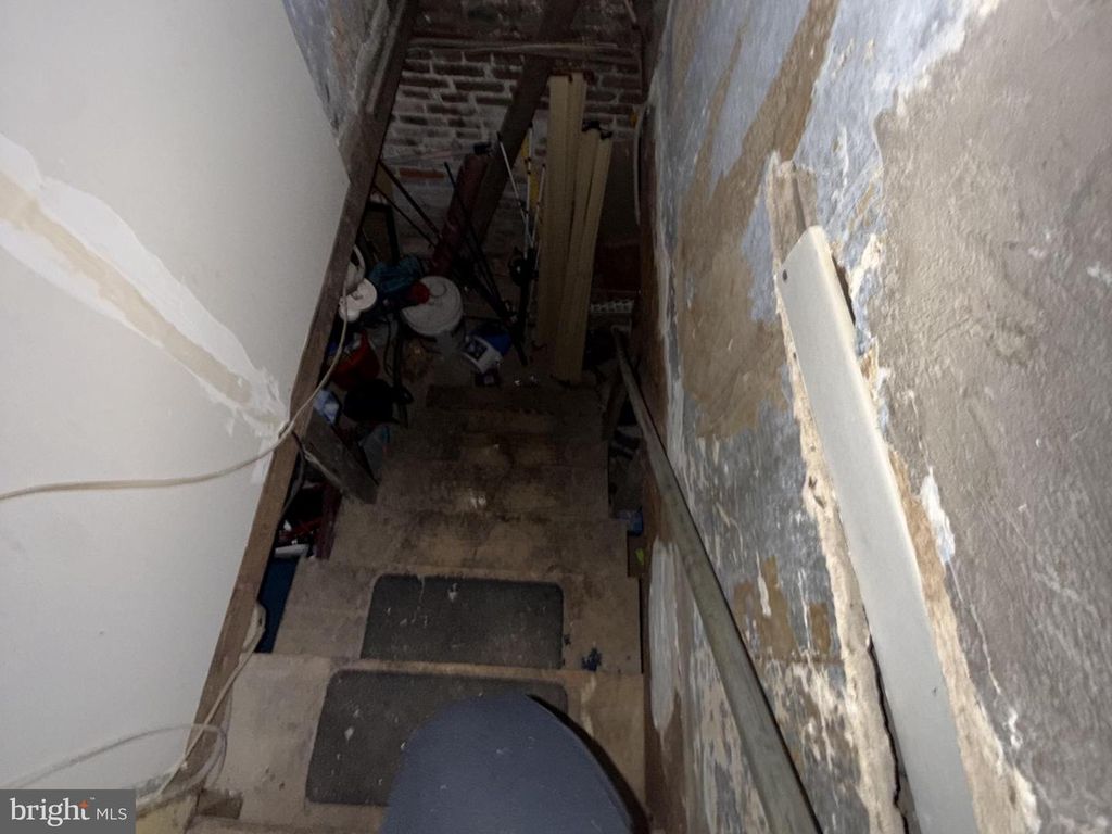 Image 10 of property listing at 1605 COLE ST, Baltimore, MD 21223