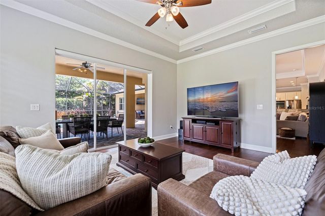 3162 FOXWOOD LANE, Tarpon Springs, FL 34688