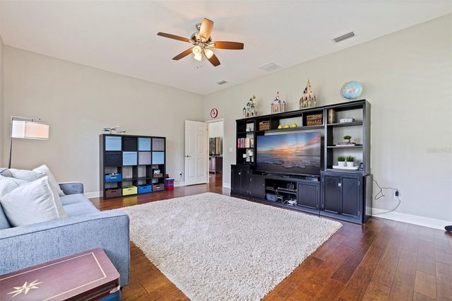 3162 FOXWOOD LANE, Tarpon Springs, FL 34688