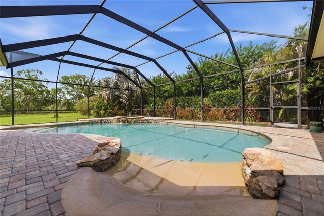 3162 FOXWOOD LANE, Tarpon Springs, FL 34688