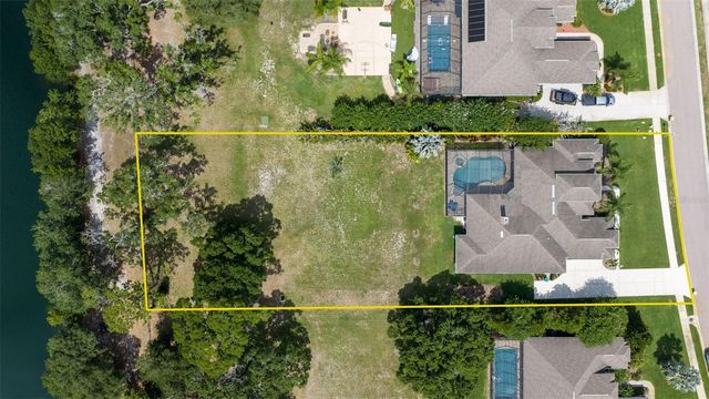 3162 FOXWOOD LANE, Tarpon Springs, FL 34688