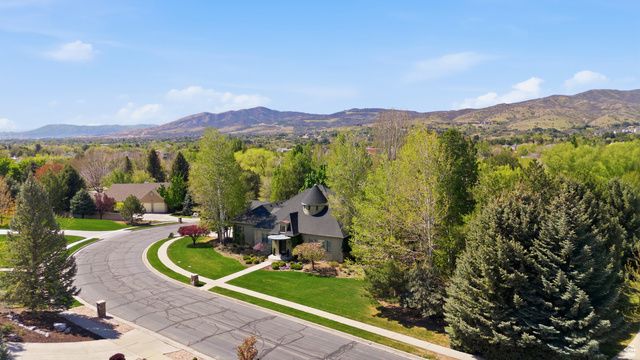 9 N MEADOWBROOK, Alpine, UT 84004