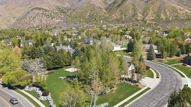 9 N MEADOWBROOK, Alpine, UT 84004