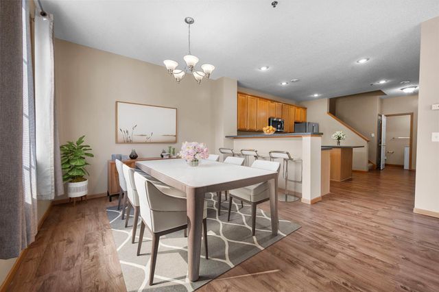 4709 Blaylock Way 2804, Inver Grove Heights, MN 55076