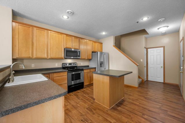 4709 Blaylock Way 2804, Inver Grove Heights, MN 55076