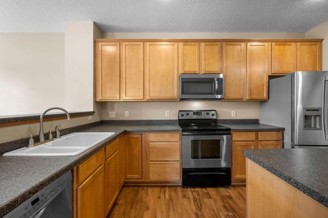 4709 Blaylock Way 2804, Inver Grove Heights, MN 55076