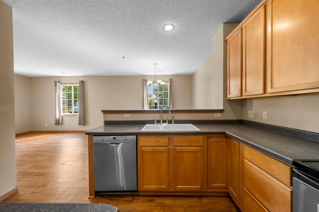 4709 Blaylock Way 2804, Inver Grove Heights, MN 55076