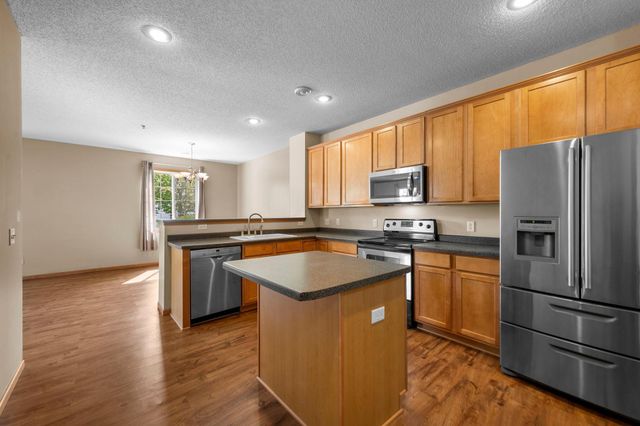 4709 Blaylock Way 2804, Inver Grove Heights, MN 55076