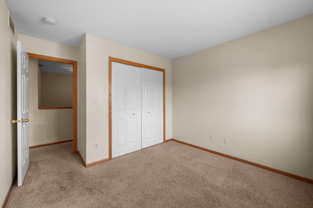 4709 Blaylock Way 2804, Inver Grove Heights, MN 55076