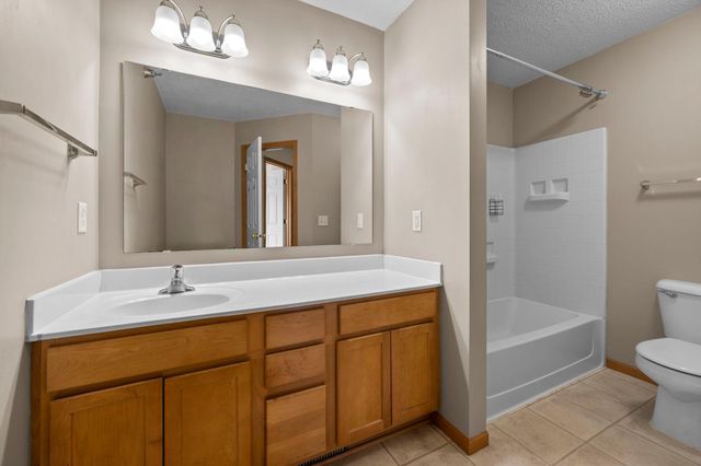 4709 Blaylock Way 2804, Inver Grove Heights, MN 55076