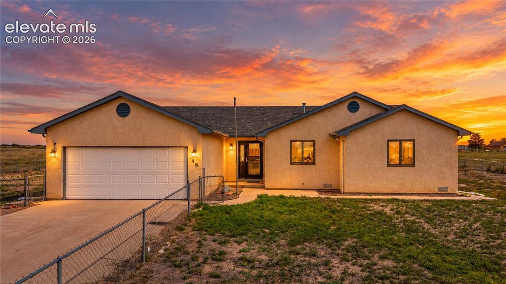 648 S Las Verdes Drive, Pueblo West, CO 81007 — exterior