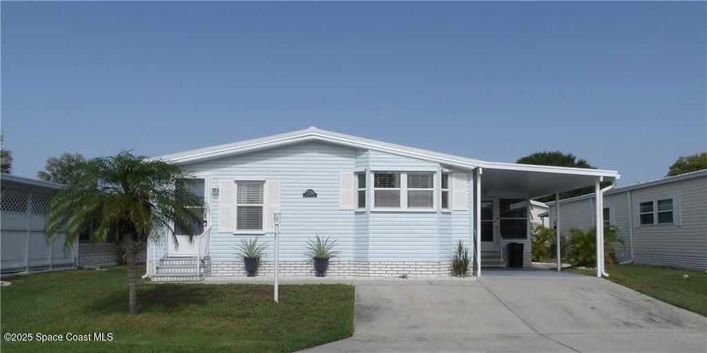 7534 Montauk Avenue U15, Micco, FL 32976