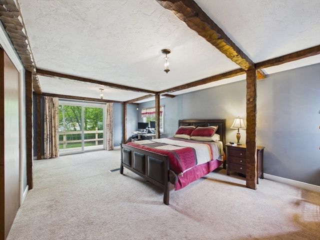 12 Griffin Terr, Weymouth, MA 02190