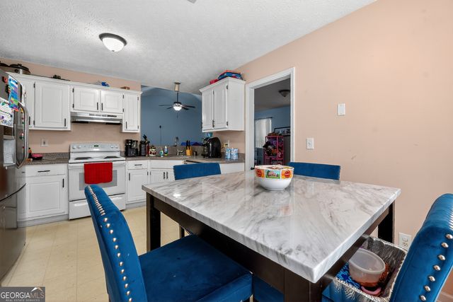 203 Plantation Trail, Griffin, GA 30223