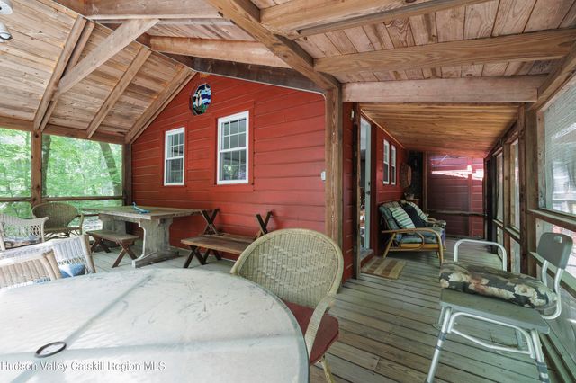 357 Chestnut Hill Road, Woodstock, NY 12498