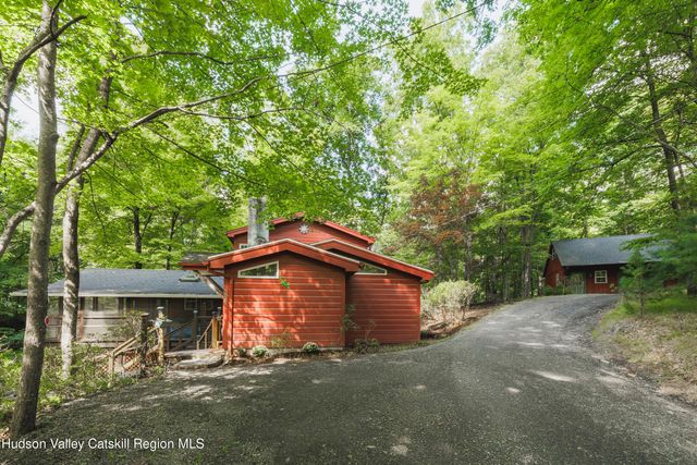 357 Chestnut Hill Road, Woodstock, NY 12498