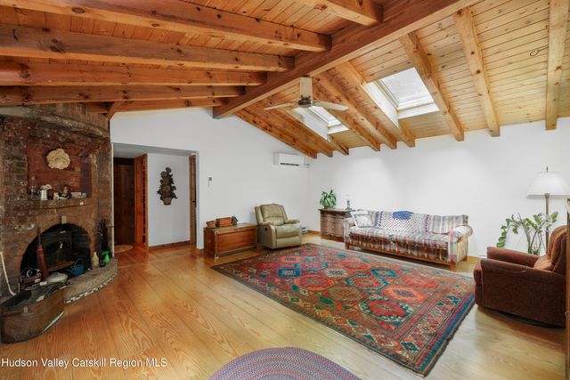 357 Chestnut Hill Road, Woodstock, NY 12498