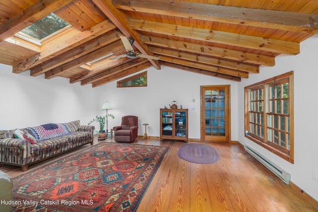 357 Chestnut Hill Road, Woodstock, NY 12498