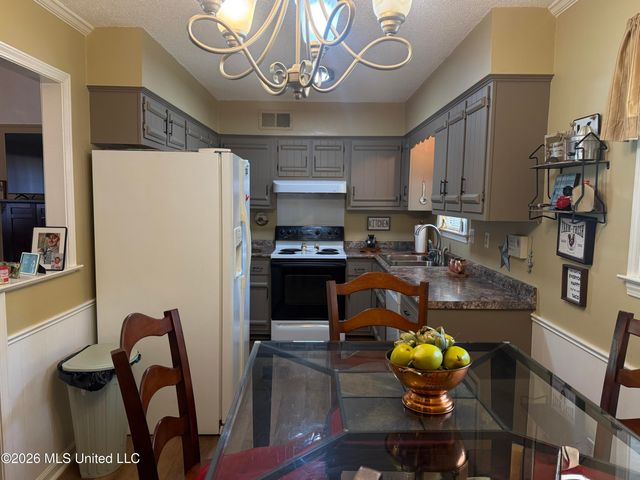 8512 Bridgewood Drive, Southaven, MS 38671