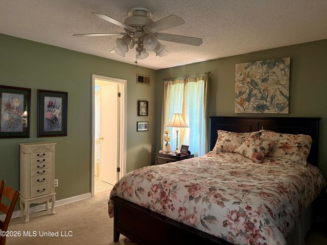 8512 Bridgewood Drive, Southaven, MS 38671