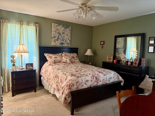 8512 Bridgewood Drive, Southaven, MS 38671