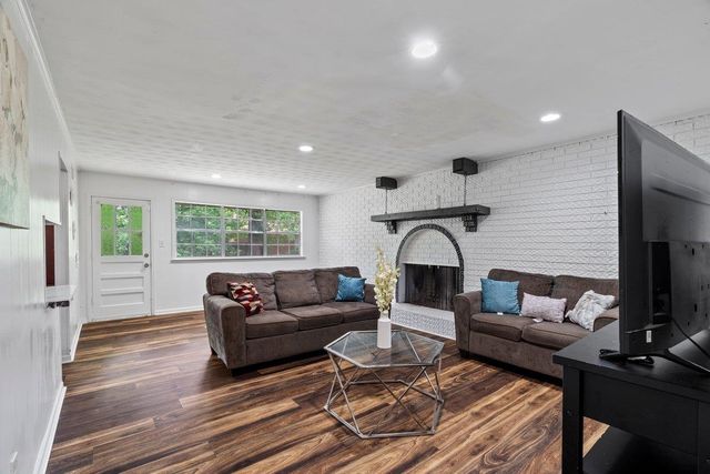 5841 FOXDALE RD, Memphis, TN 38115