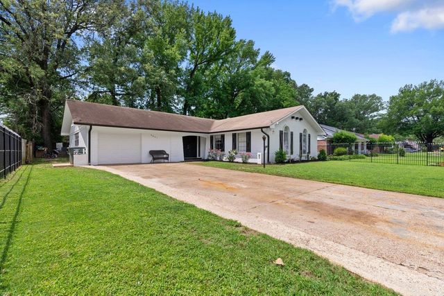 5841 FOXDALE RD, Memphis, TN 38115