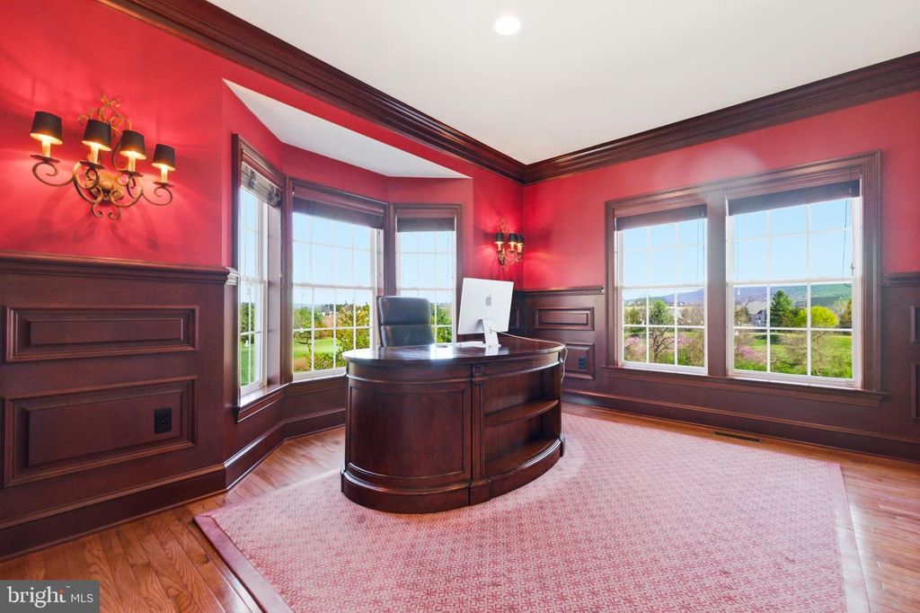 Image 12 of property listing at 5 STONE SPRINGS LN, Middletown, MD 21769