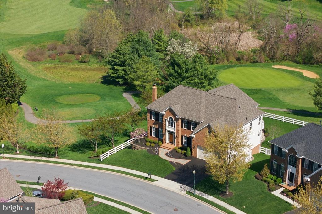 Image 2 of property listing at 5 STONE SPRINGS LN, Middletown, MD 21769