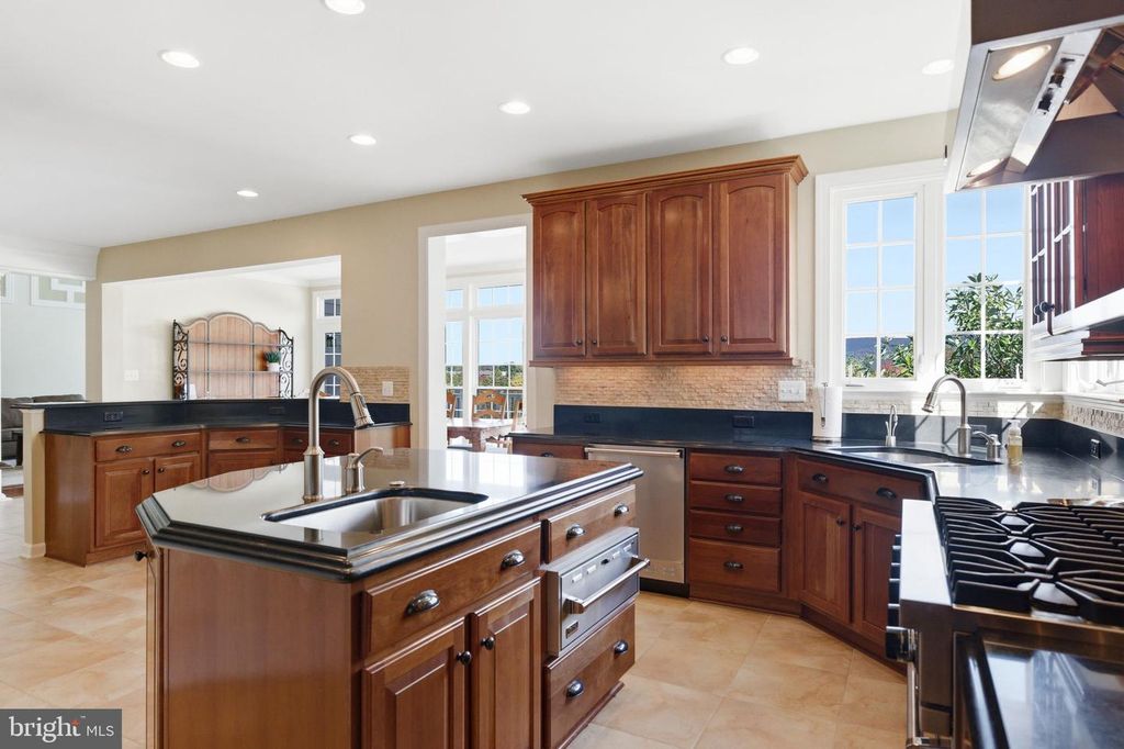 Image 20 of property listing at 5 STONE SPRINGS LN, Middletown, MD 21769